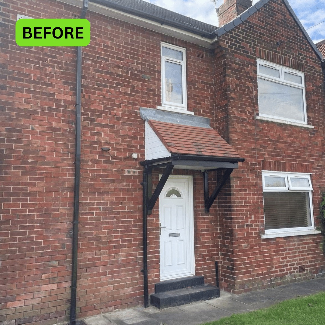 House with tired and weather brickwork in Manchester before repointing.